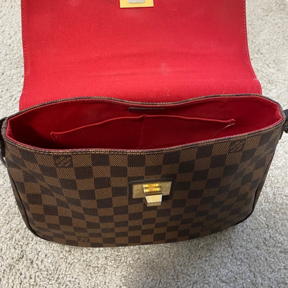 Used Louis Vuitton Besace Roseberry - Picture 2 of 14